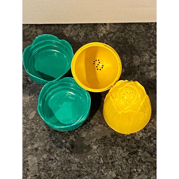 Vintage 1970’s Jaydon Tulip Salt and Pepper Shakers Yellow/ Green - Picture 9 of 10